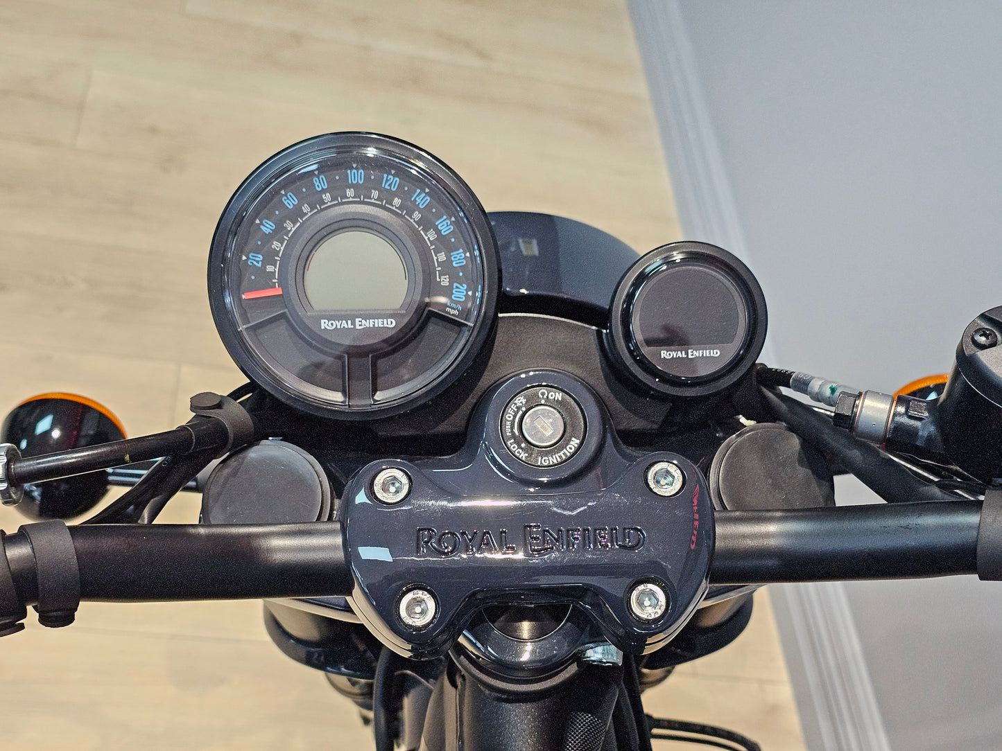 Royal Enfield Shotgun 650