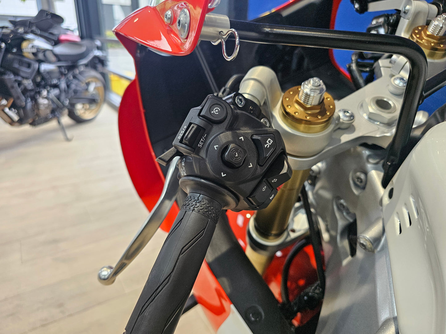 Yamaha XSR900 GP 2024