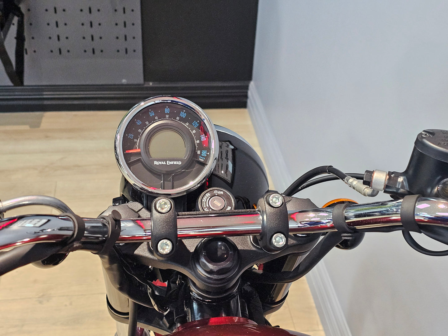 Royal Enfield Meteor 350 Stellar