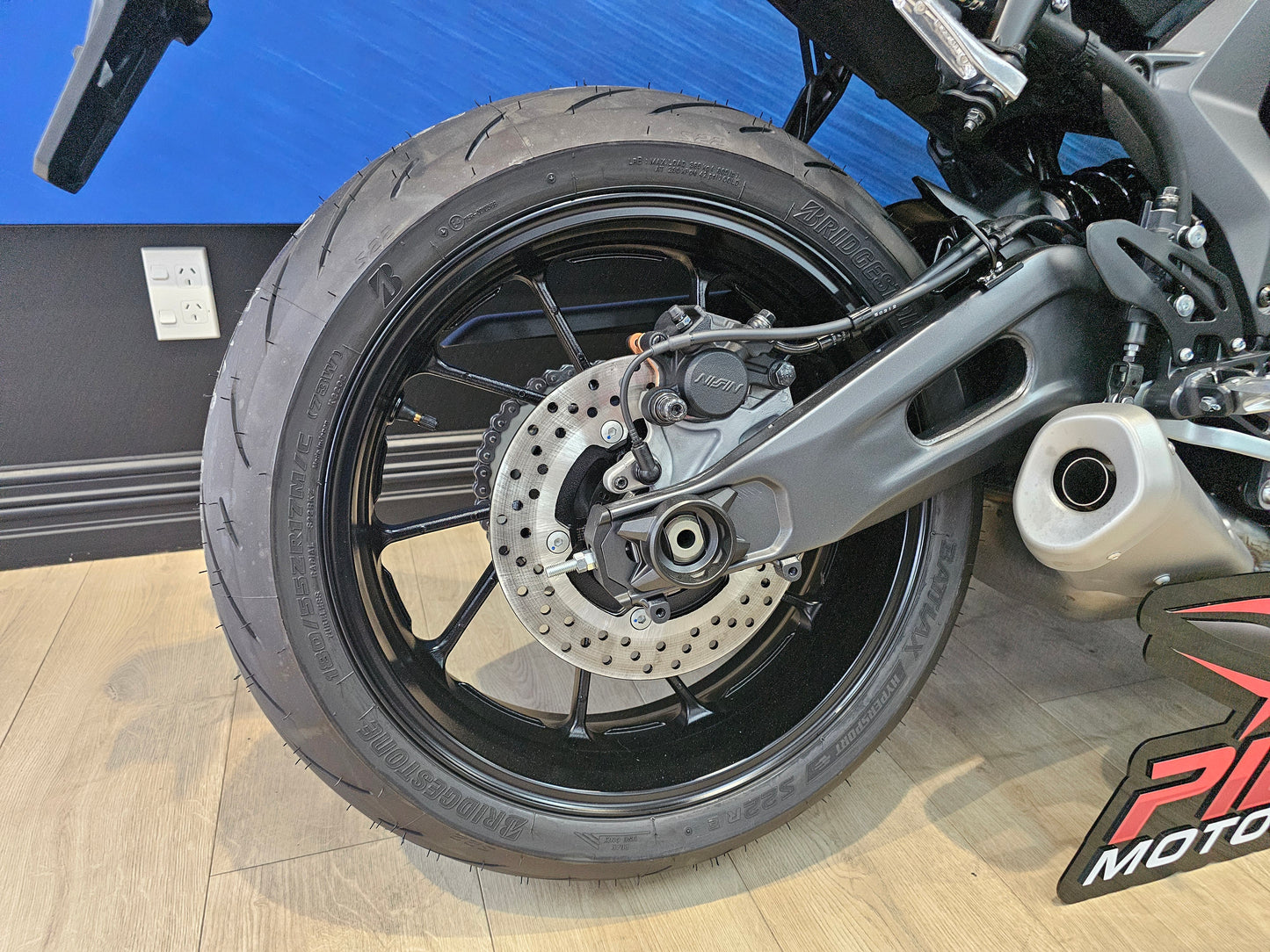 2025 Yamaha YZF-R7 LA