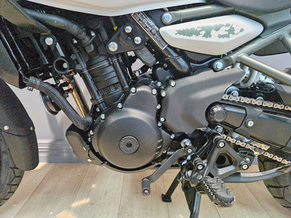 Royal Enfield Himalayan 450 Kamet White