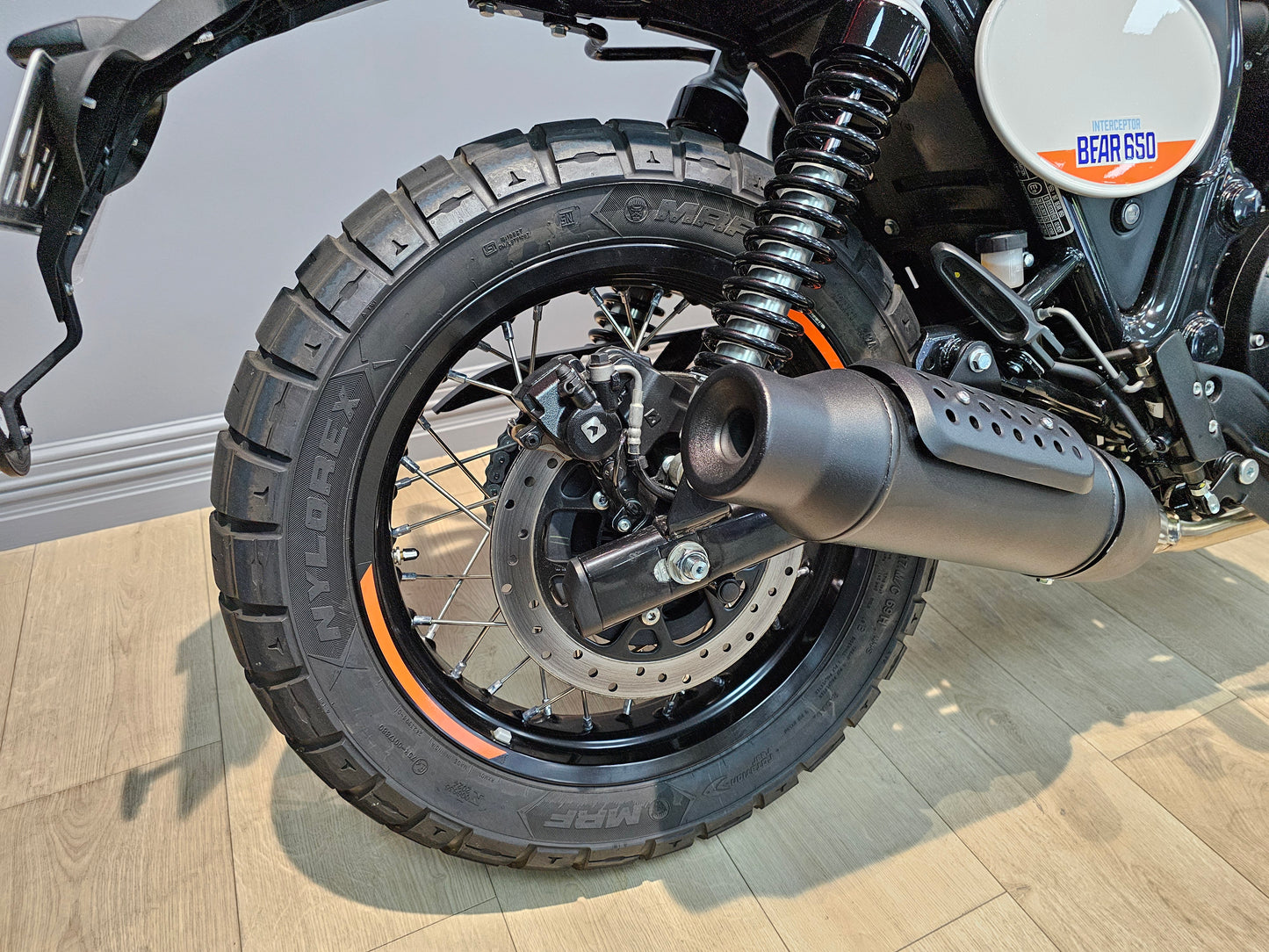 Royal Enfield Bear 650. ex-demo