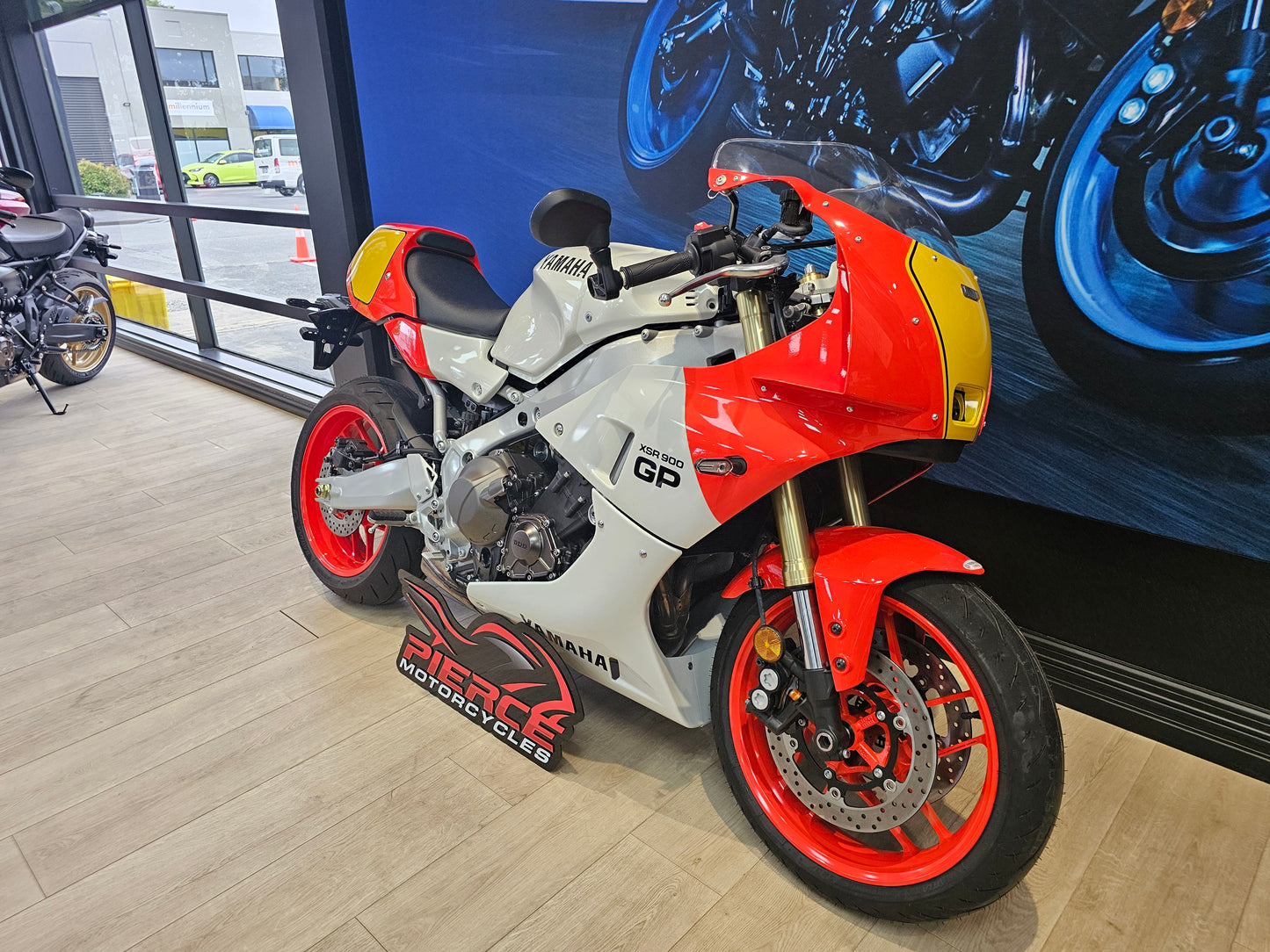 Yamaha XSR900 GP 2024