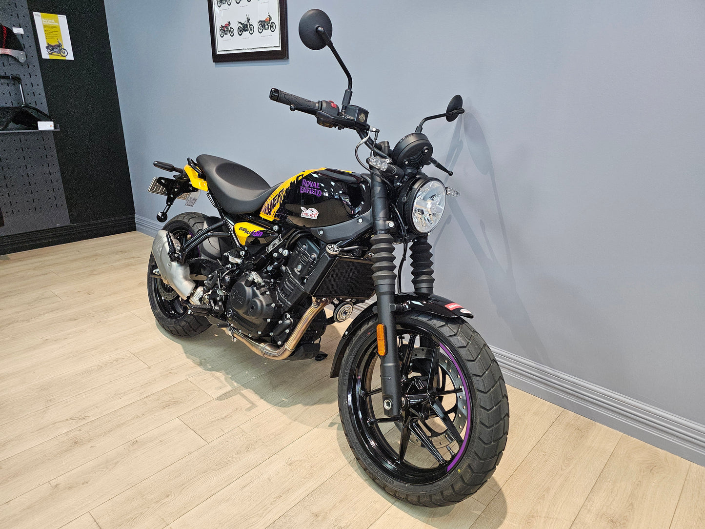 Royal Enfield Guerrilla 450 ex-demo