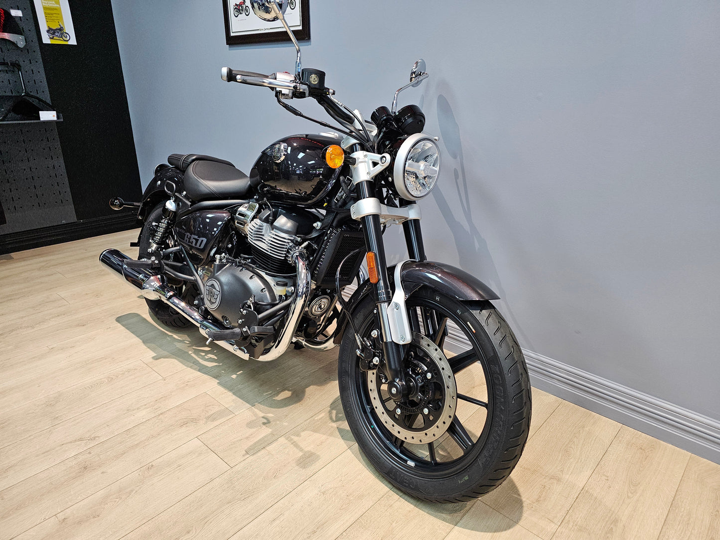 Royal Enfield Super Meteor 650