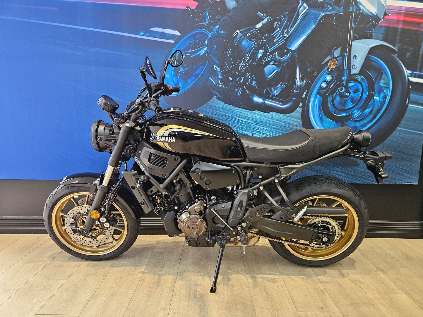 Yamaha XSR700 2023