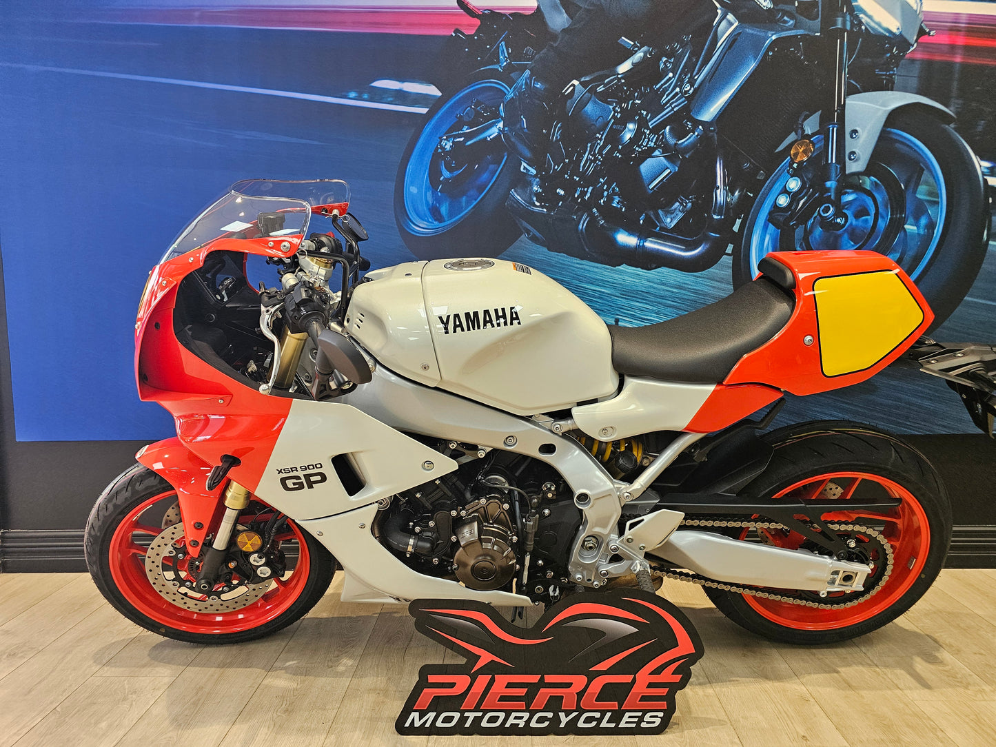Yamaha XSR900 GP 2024