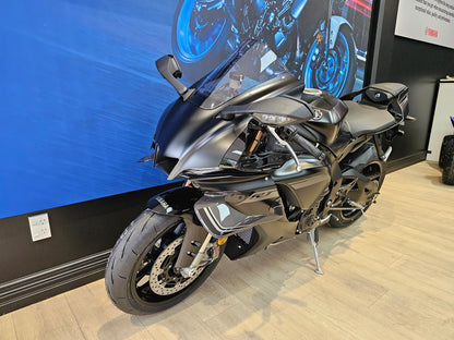2025 YZF-R1