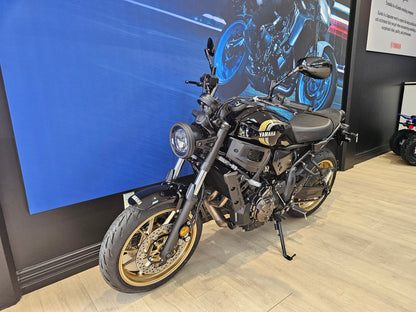 Yamaha XSR700 2023