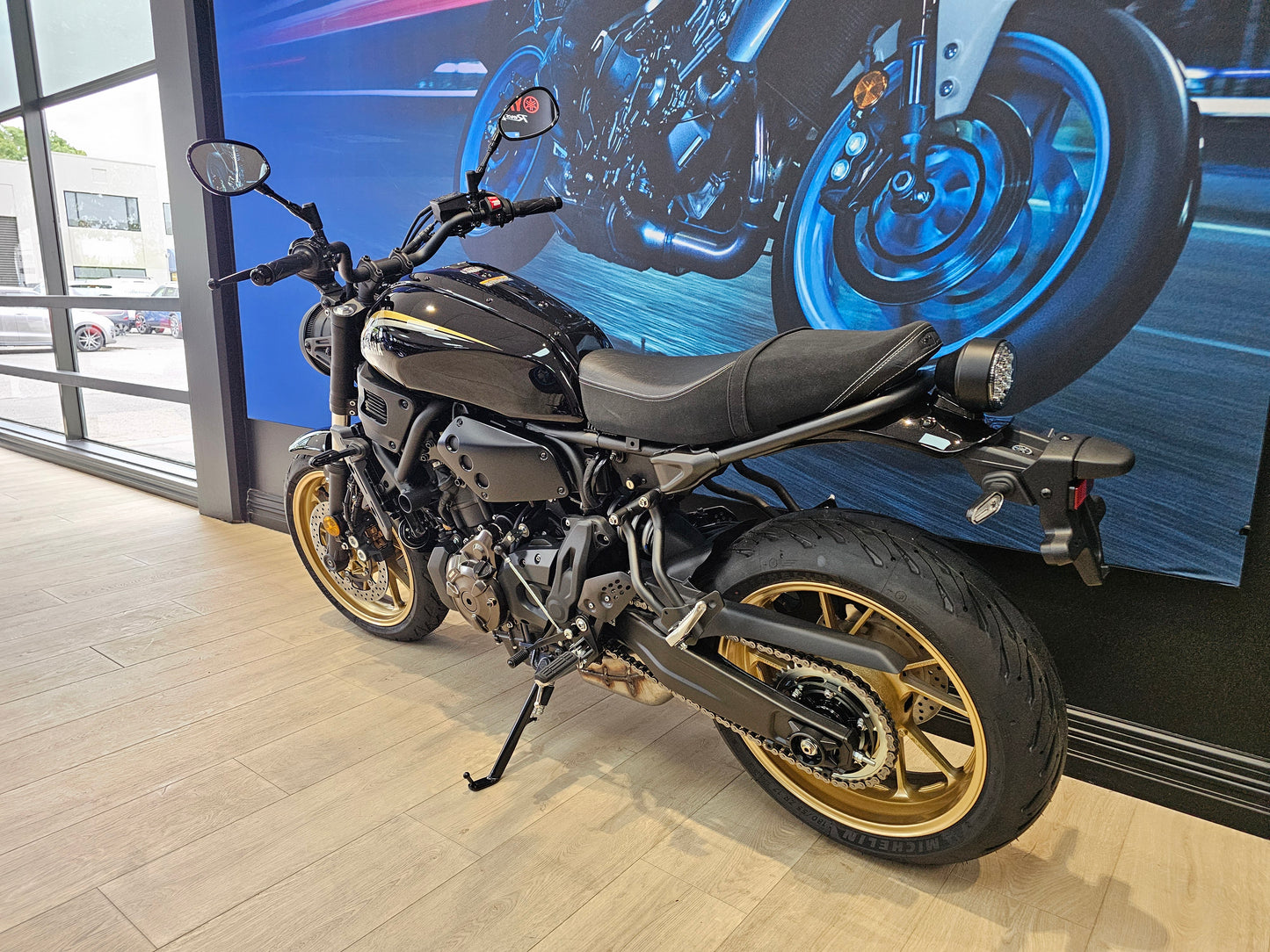 Yamaha XSR700 2023
