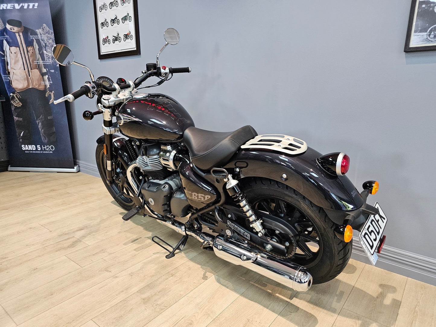 2025 Royal Enfield Super Meteor 650