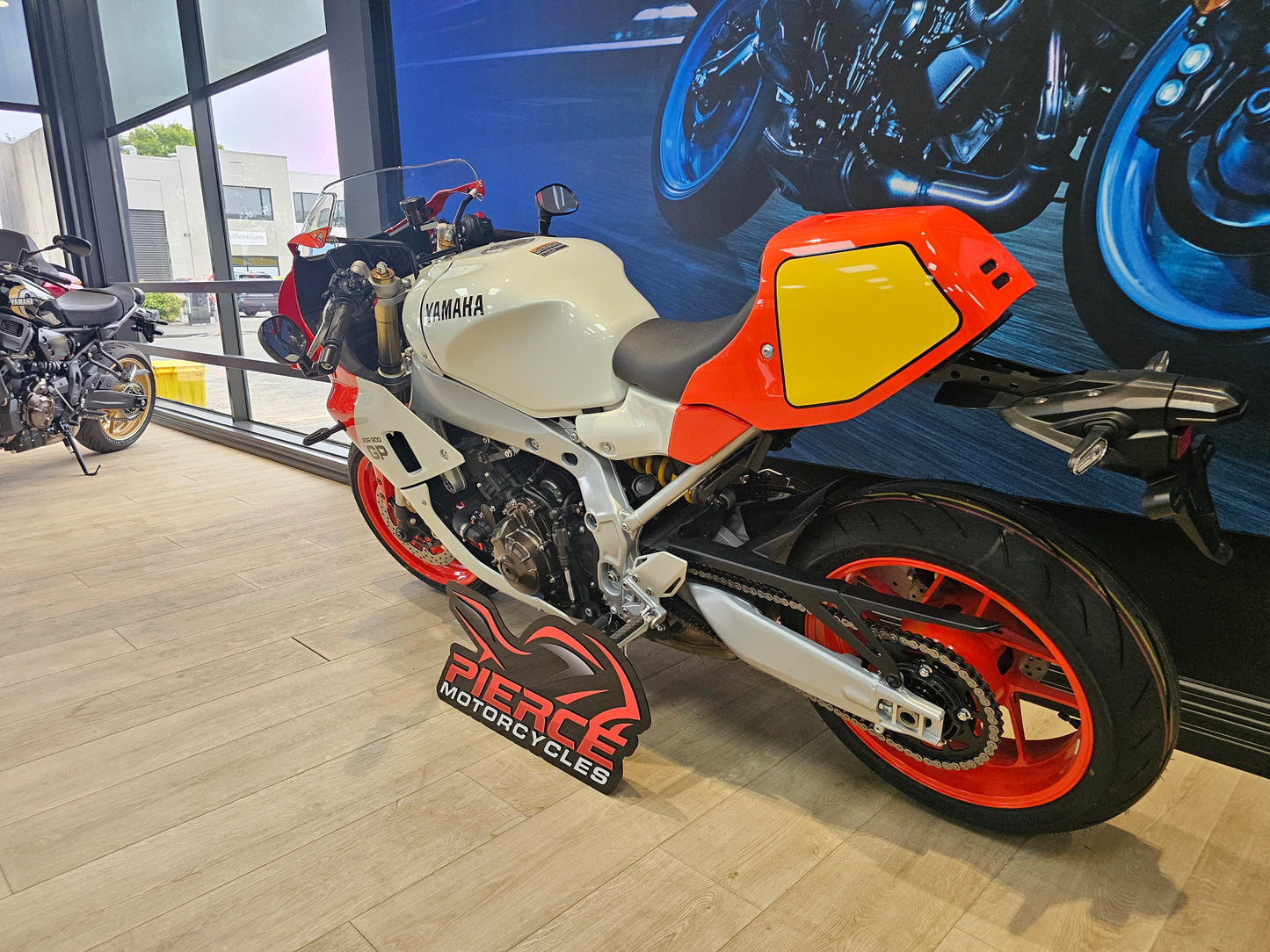 Yamaha XSR900 GP 2024