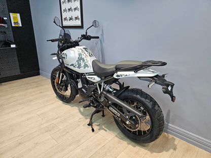 Royal Enfield Himalayan 450 Kamet White