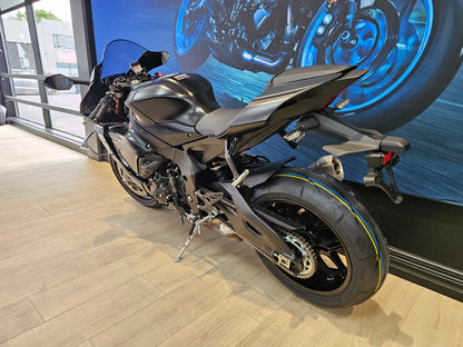 2025 YZF-R1