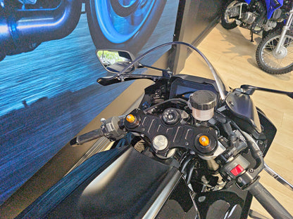 2025 Yamaha YZF-R7 LA