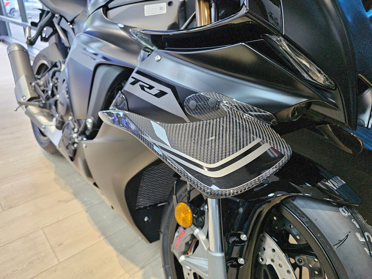 2025 YZF-R1