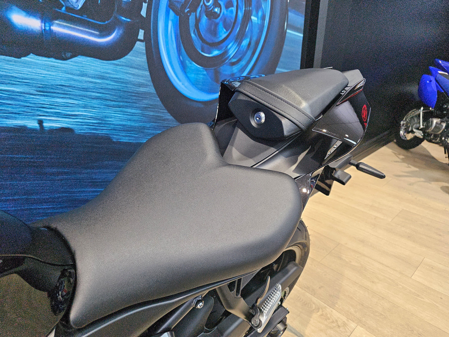 2025 Yamaha YZF-R7 LA