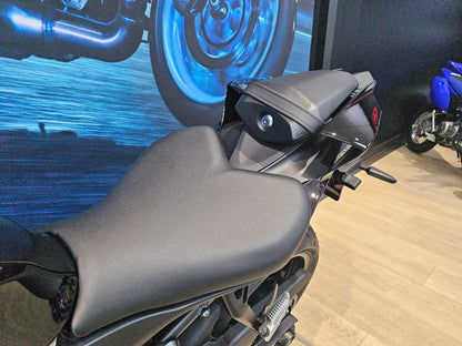 2025 Yamaha YZF-R7 LA
