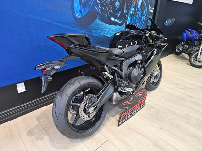 Yamaha YZF-R9 2025