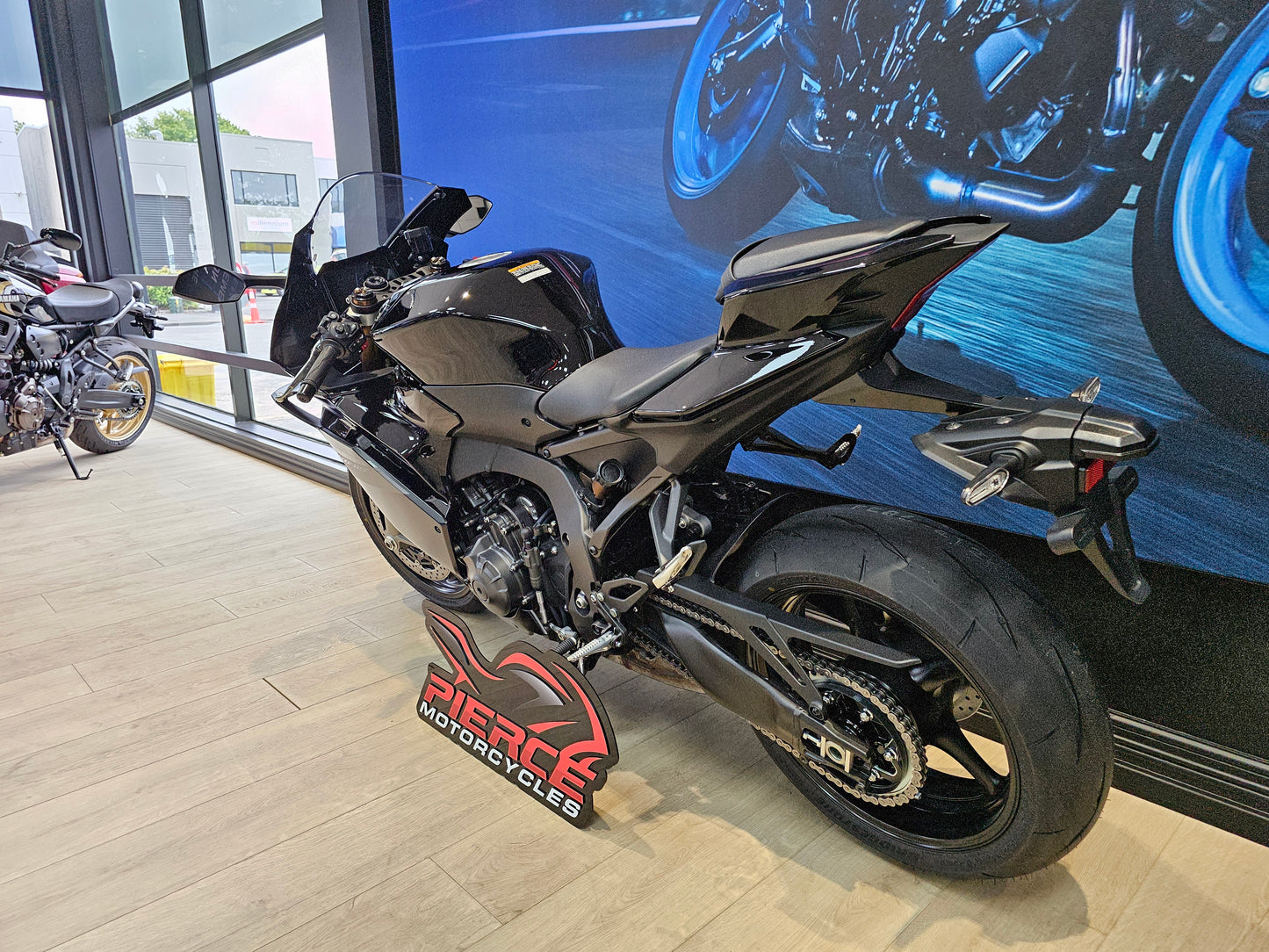 Yamaha YZF-R9 2025