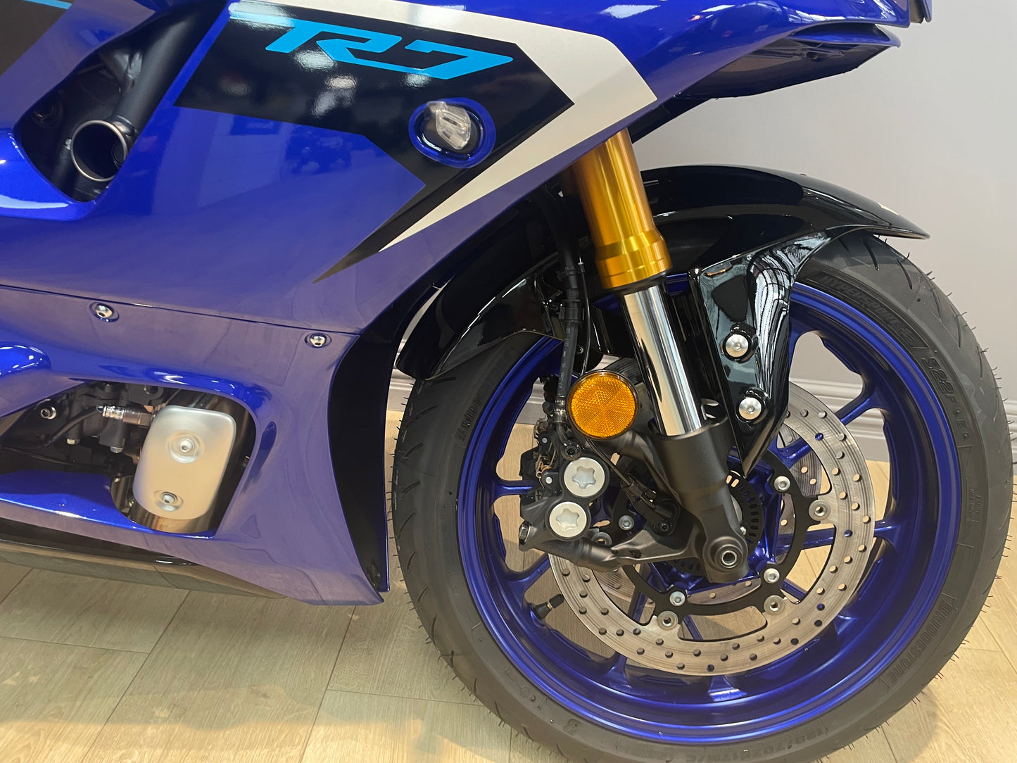 2025 Yamaha YZF-R7 LA