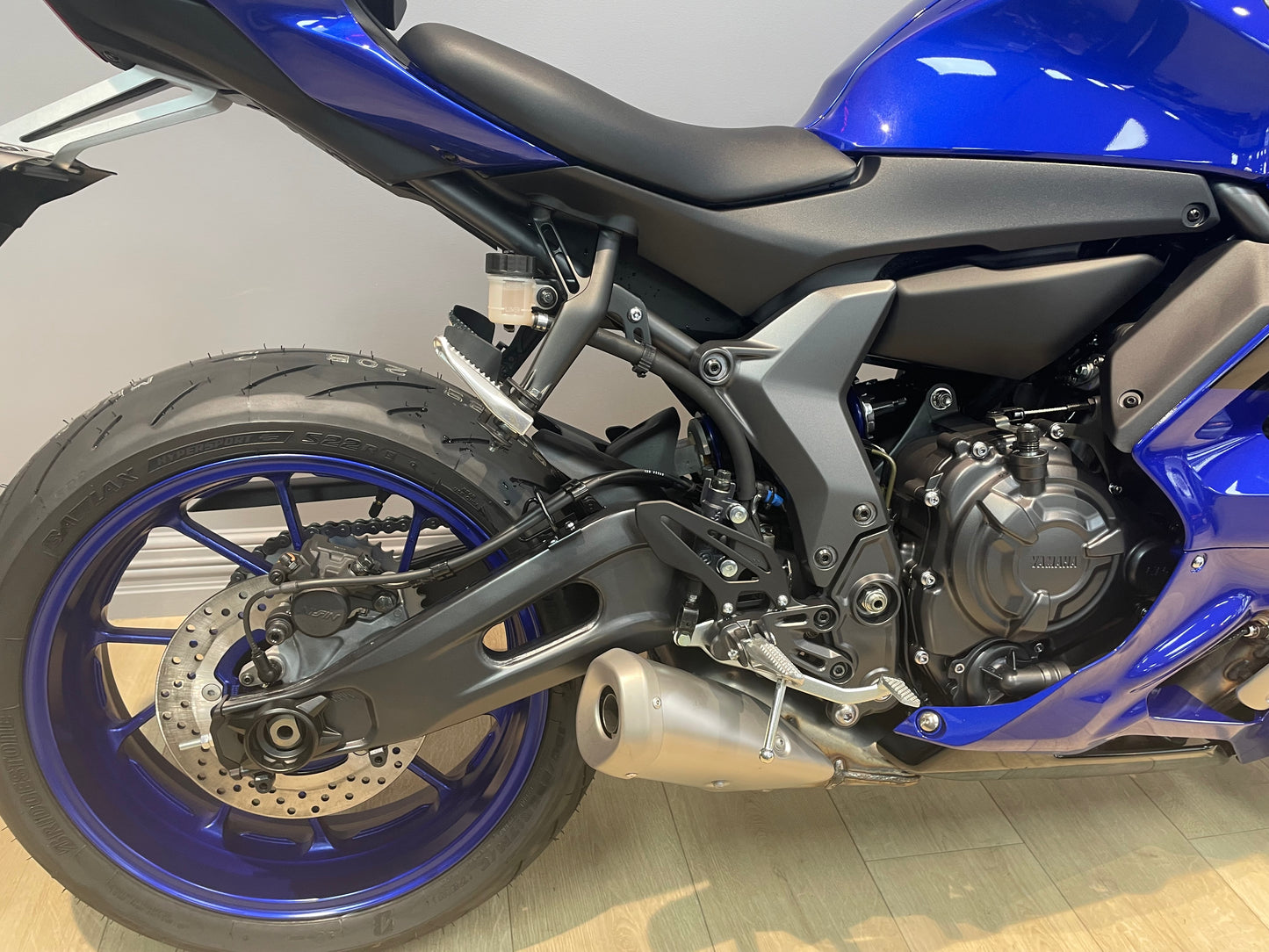 2025 Yamaha YZF-R7 LA