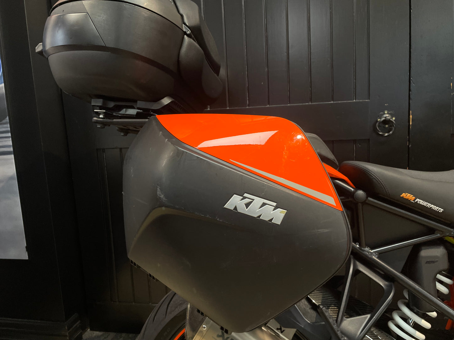 2016 KTM 1290 GT Superduke