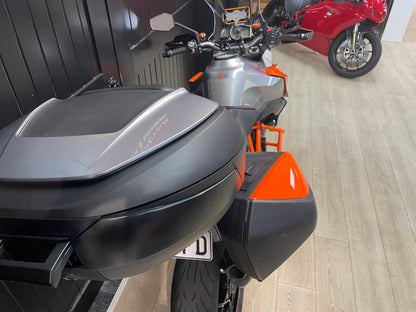 2016 KTM 1290 GT Superduke