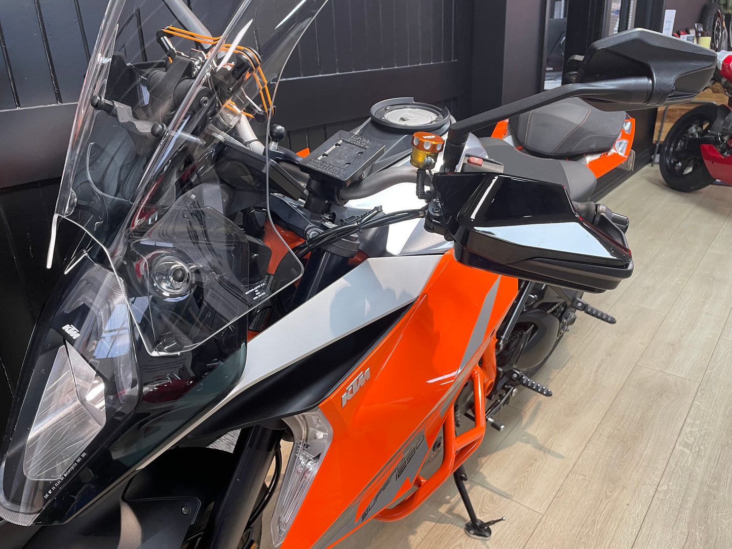 2016 KTM 1290 GT Superduke