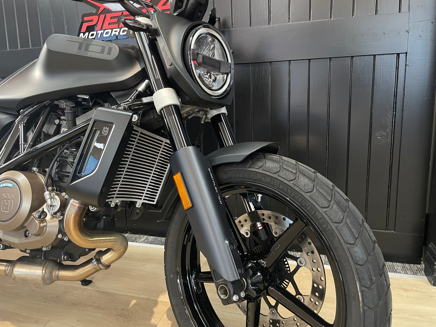 2019 Husqvarna 701 Svartpilen