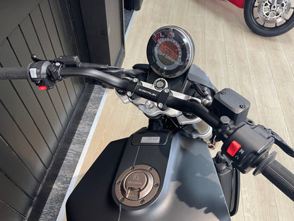 2019 Husqvarna 701 Svartpilen