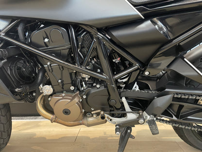 2019 Husqvarna 701 Svartpilen