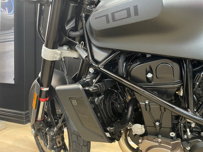 2019 Husqvarna 701 Svartpilen