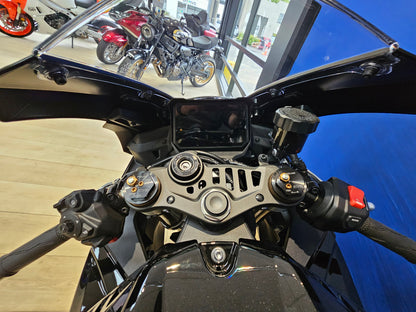 Yamaha YZF-R9 2025