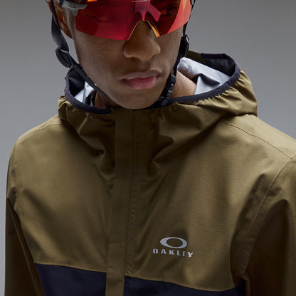 Oakley Elements Shell Jacket 2 in Army Green