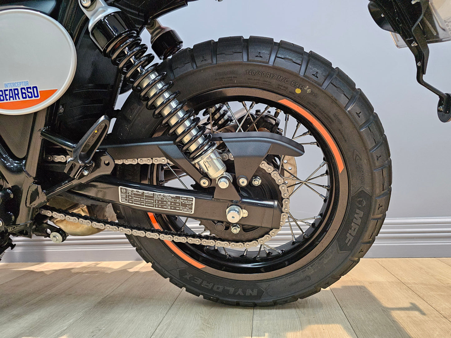 Royal Enfield Bear 650